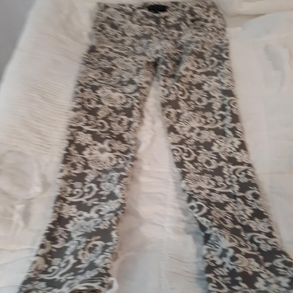 Pants - Picture 2 of 5